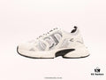 Zapatillas Dior Chrono, blancas y negras, unisex.
