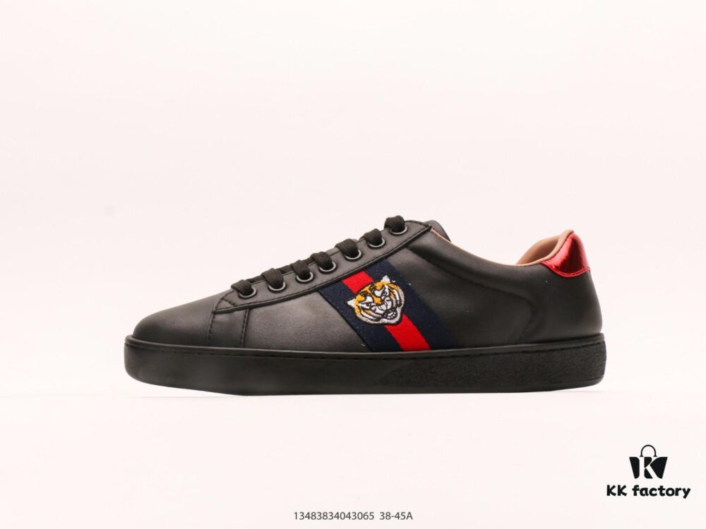 Gucci Ace Tiger svartir strigaskór