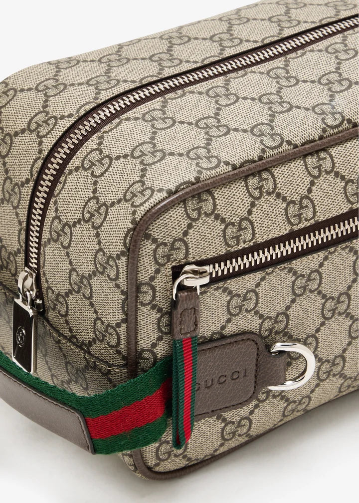 Bolso Neceser de viaje GUCCI 211125 / 525040 en lona GG Supreme y piel de segunda mano